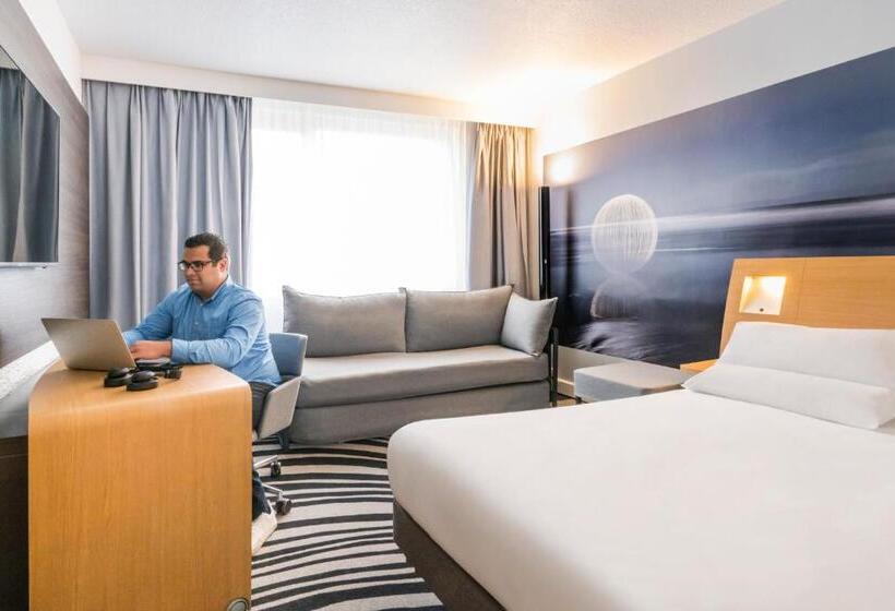 Классический Номер, Novotel Saclay