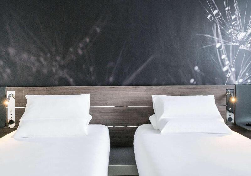 Классический Номер, Novotel Saclay