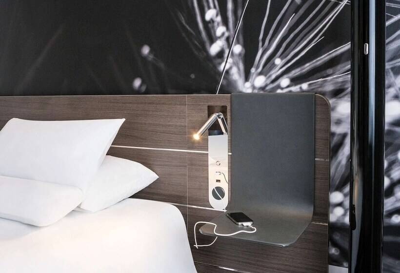Классический Номер, Novotel Saclay