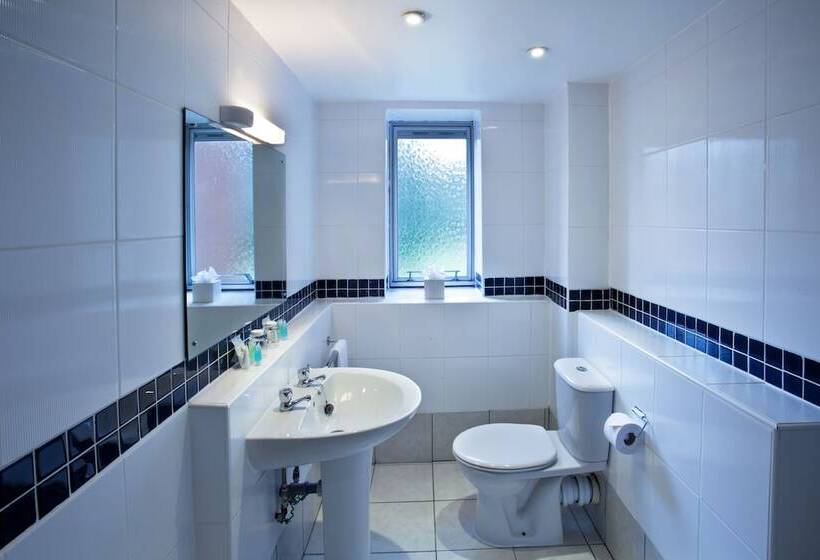 Номер Стандарт, Royal Court Hotel & Spa Coventry