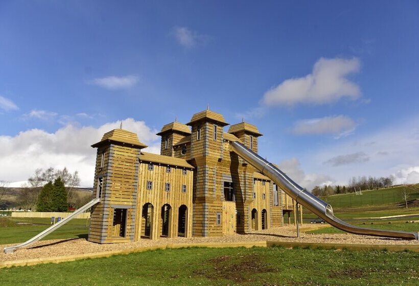 اتاق خانوادگی, Crieff Hydro