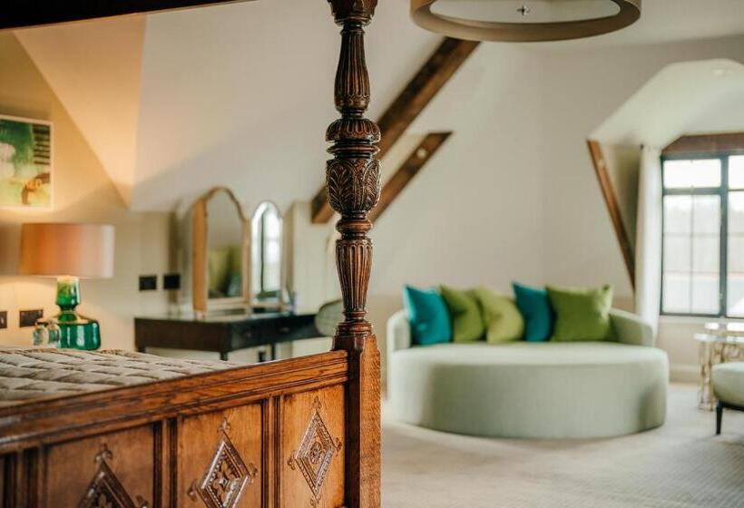 Полулюкс, Pennyhill Park Hotel And Spa
