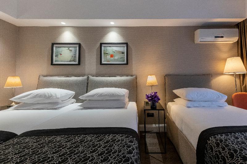수피리어 트리플 룸, Astor Hotel Athens