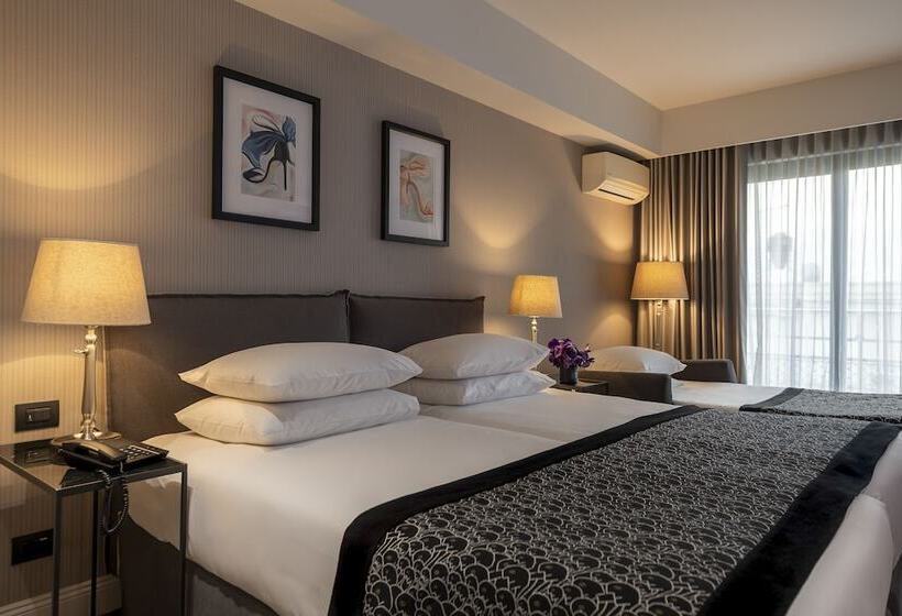 수피리어 트리플 룸, Astor Hotel Athens