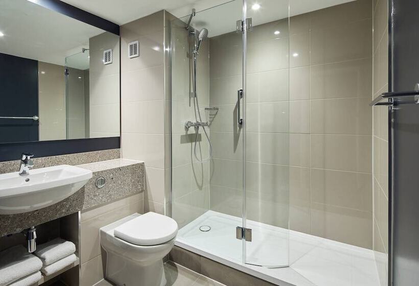 اتاق سوپریور, Cardiff Marriott