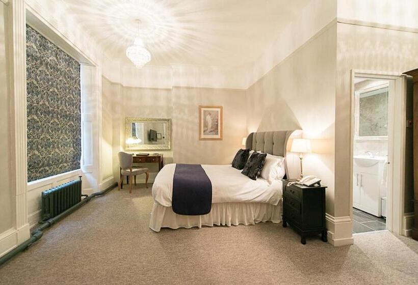 Номер Стандарт, Glewstone Court Country House