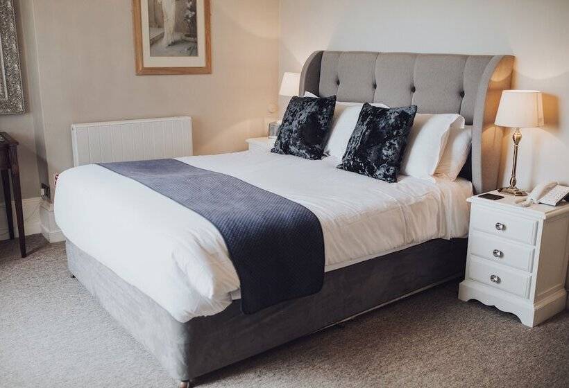 Номер Стандарт, Glewstone Court Country House