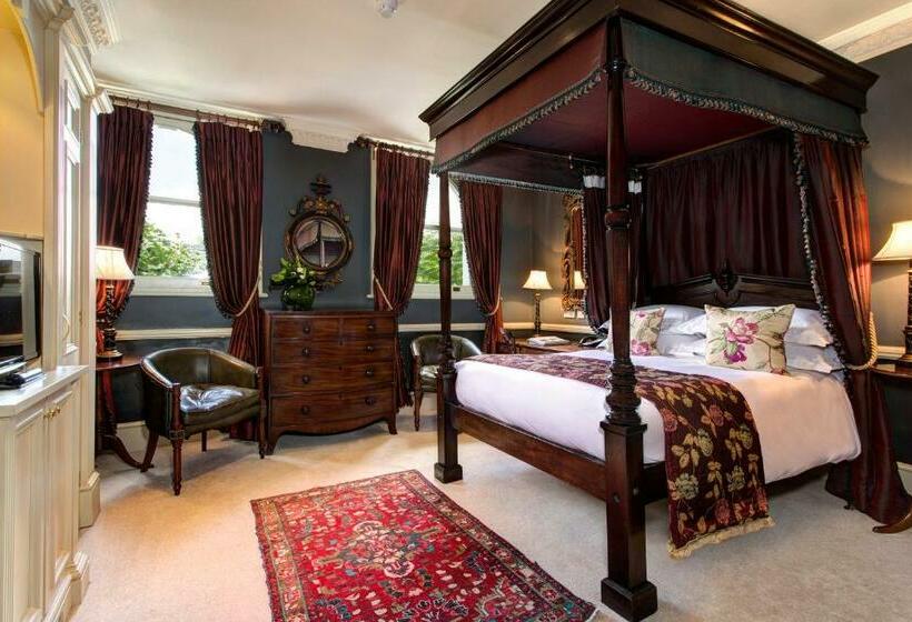 Номер Deluxe, The Gore London   Starhotels Collezione