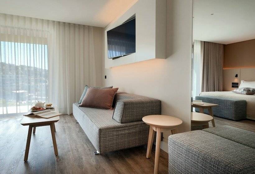 Quarto Superior, Vincci EverEden