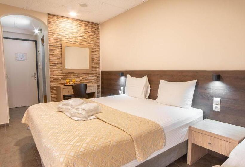 Habitació Triple Estàndard, Anita