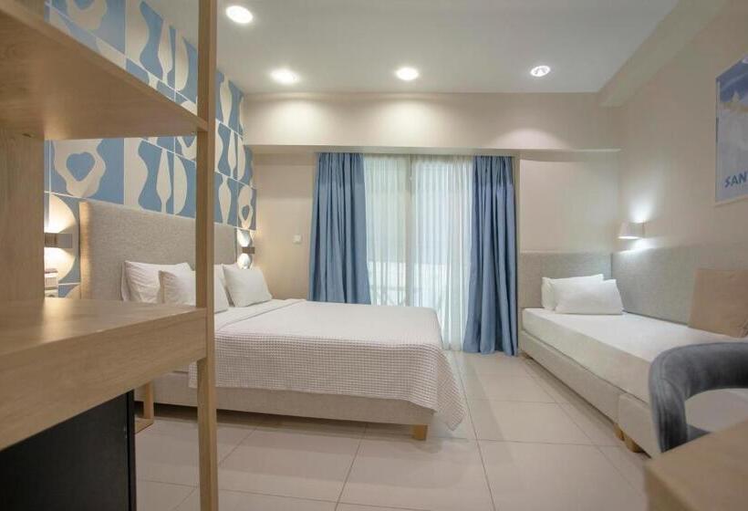 اتاق استاندارد چهار تخته, Phidias Piraeus