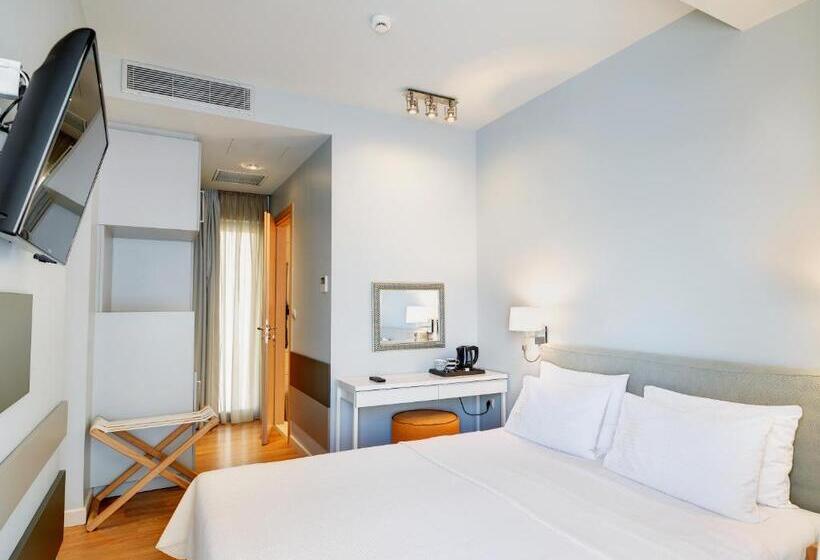 Superior Room with Terrace, Phidias Piraeus