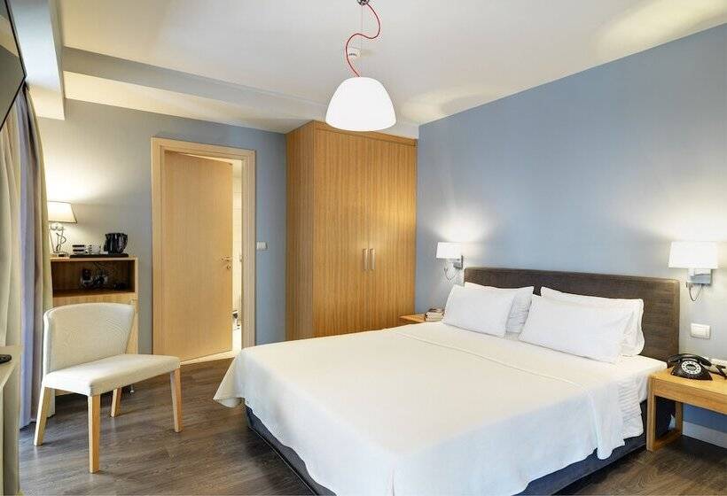 Superior Room with Terrace, Phidias Piraeus