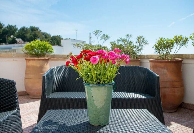 Полулюкс, Approdo Boutique Hotel Leuca