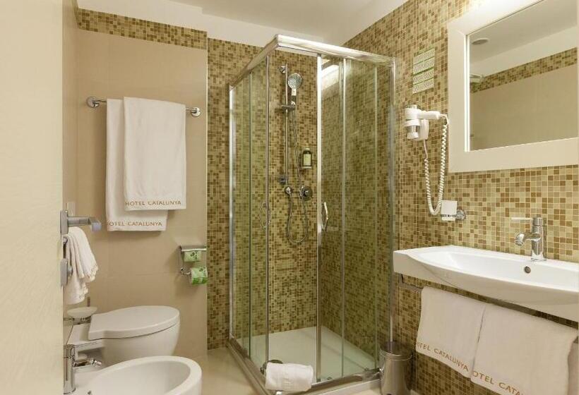 Habitación Familiar, Catalunya