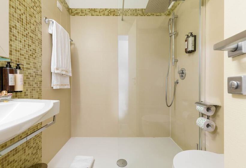 Habitación Estándar, Catalunya