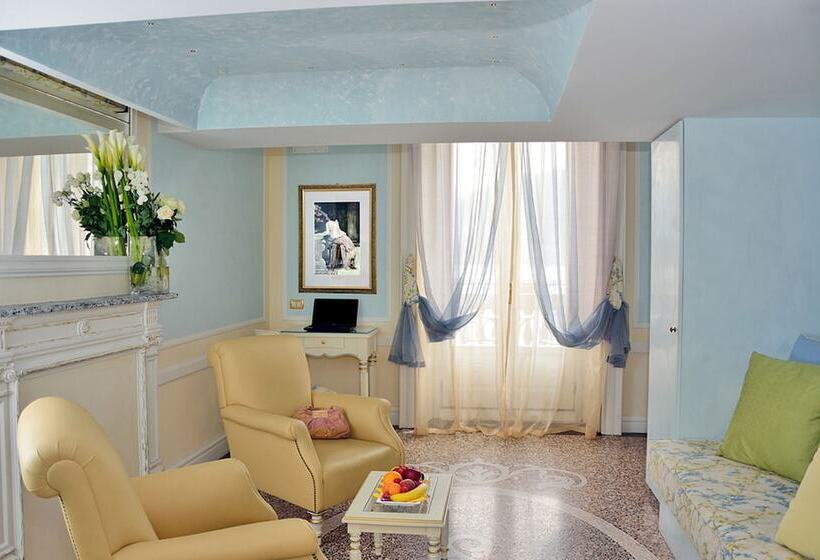 Полулюкс Вид на Озеро, Grand  Cadenabbia