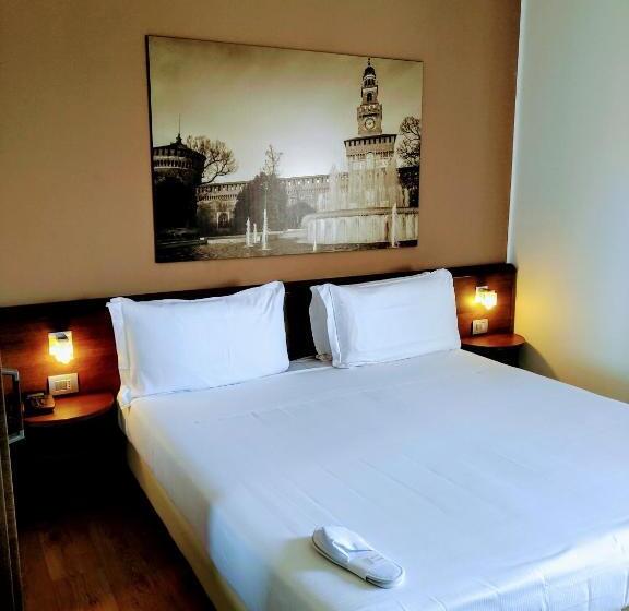 Четырехместный Номер Стандарт, Nuovo Albergo Italia
