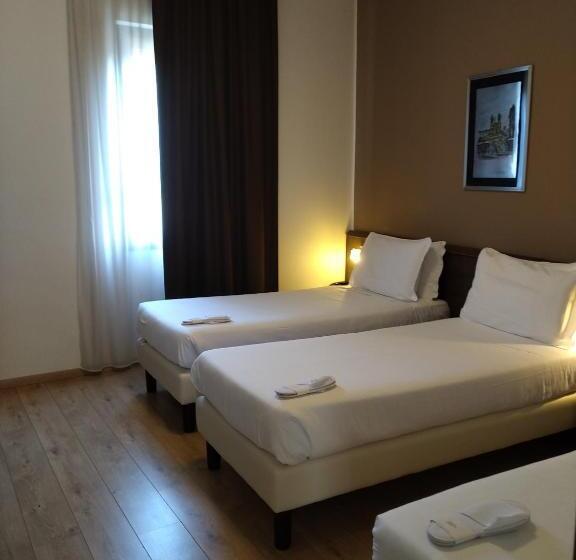 Номер Стандарт Трехместный, Nuovo Albergo Italia