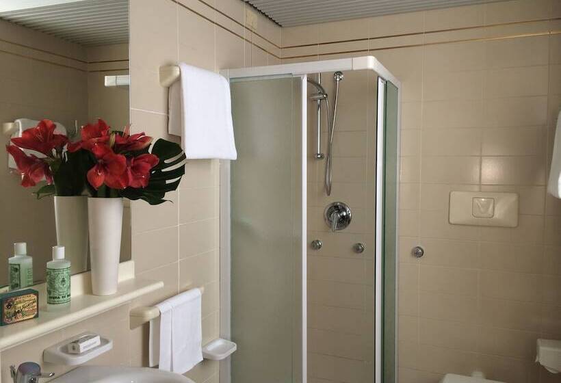 اتاق کلاسیک, Starhotels Cristallo Palace