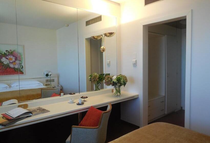 اتاق کلاسیک, Starhotels Cristallo Palace
