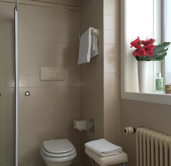 اتاق لوکس, Starhotels Cristallo Palace