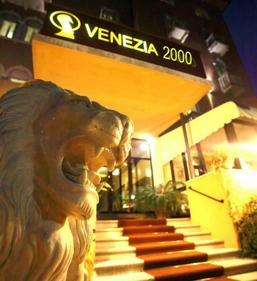 اتاق استاندارد سه نفره, Hotel & Residence Venezia 2000