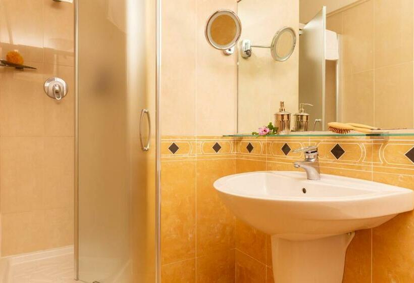 سوییت جونیور, Hotel & Residence Venezia 2000
