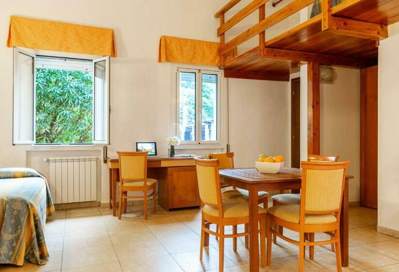 Economy Quadruple Room, Hotel & Residence Venezia 2000