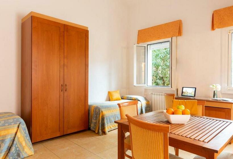 Economy Quadruple Room, Hotel & Residence Venezia 2000