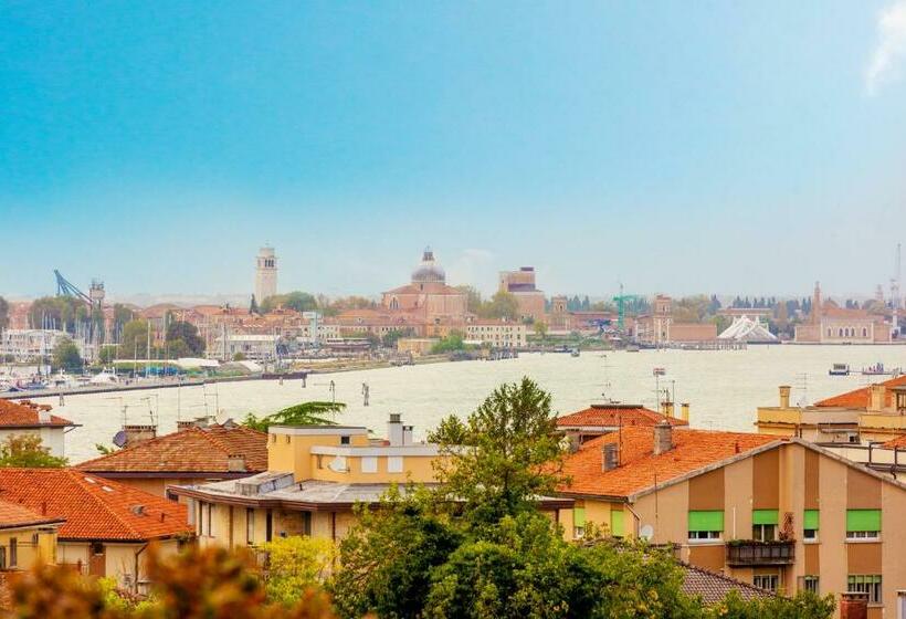 سوییت, Hotel & Residence Venezia 2000