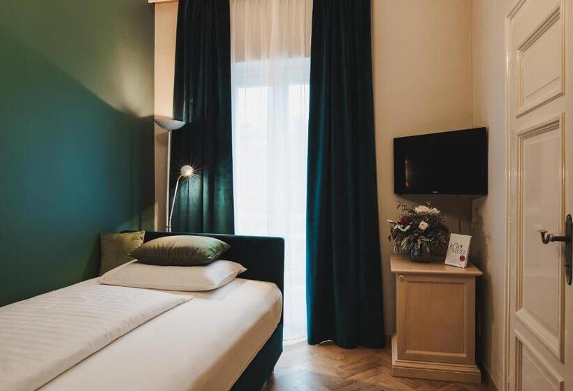 اتاق استاندارد یک نفره, Adria