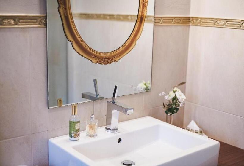 اتاق استاندارد یک نفره, Adria