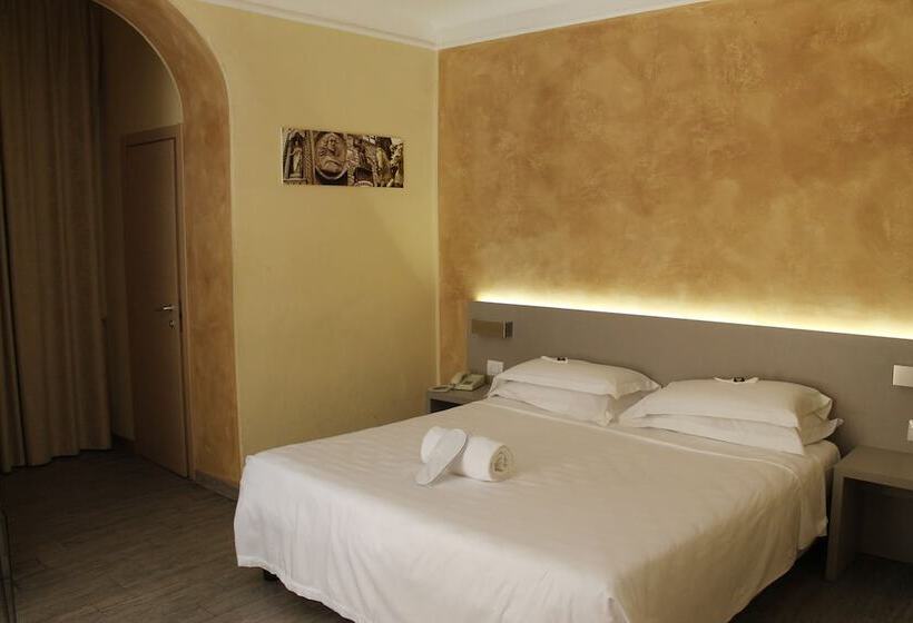 اتاق سوپریور چهار تخته, Albergo Firenze