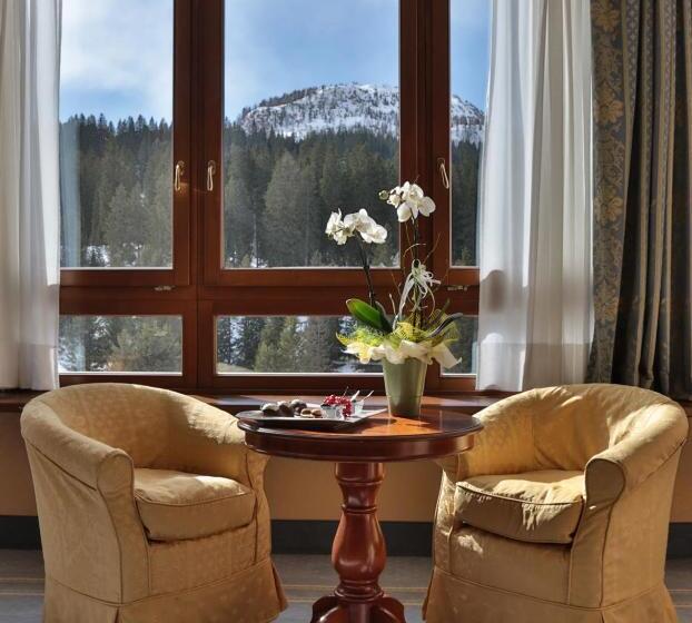 اتاق لوکس, Th Madonna Di Campiglio | Golf