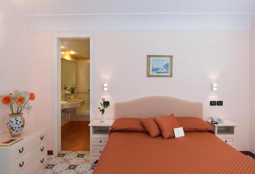Cameră Clasică cu Vedere spre Gradină, Le Querce Resort Sea Thermae & Spa