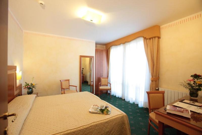 سوییت جونیور, Hotel & Residence Venezia 2000