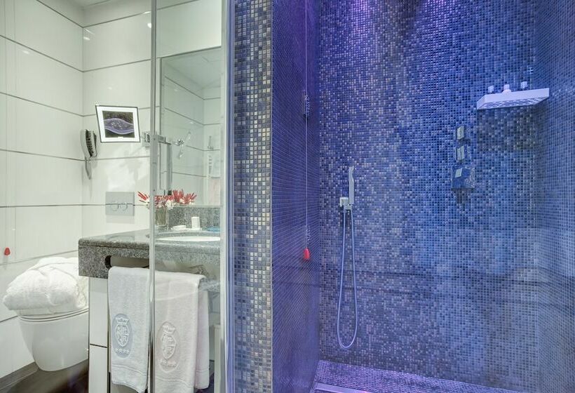 Prestige Triple Room, Rivoli Boutique