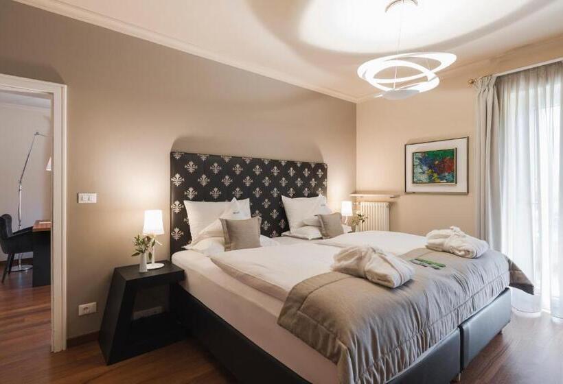 Люкс Deluxe Кровать Кинг, Mignon Meran Park & Spa