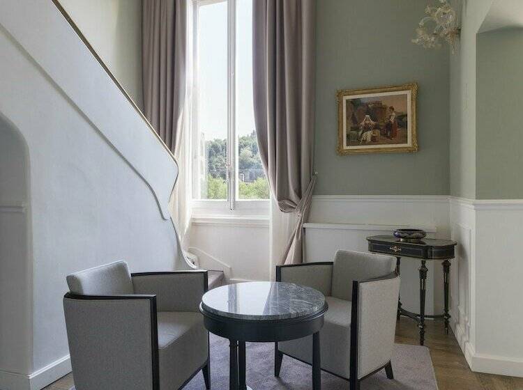 Suite Familiare, Plaza Hotel Lucchesi