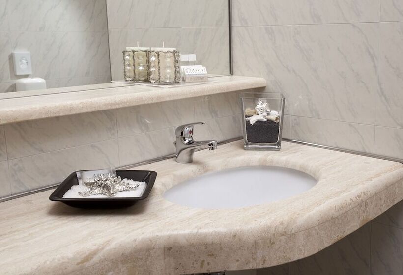 اتاق استاندارد سه نفره, Ascot & Spa