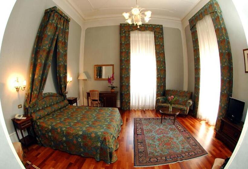 سوییت جونیور, Grande Albergo Quattro Stagioni