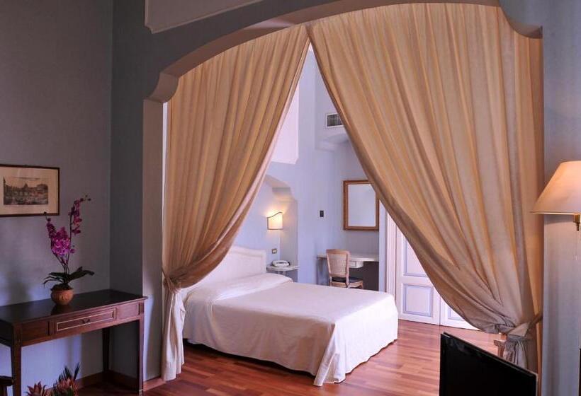 سوییت, Grande Albergo Quattro Stagioni