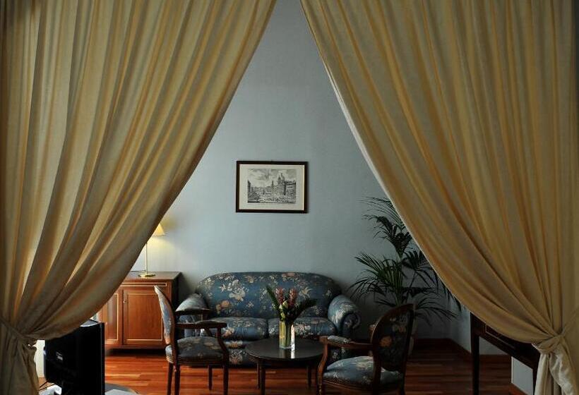 سوییت, Grande Albergo Quattro Stagioni
