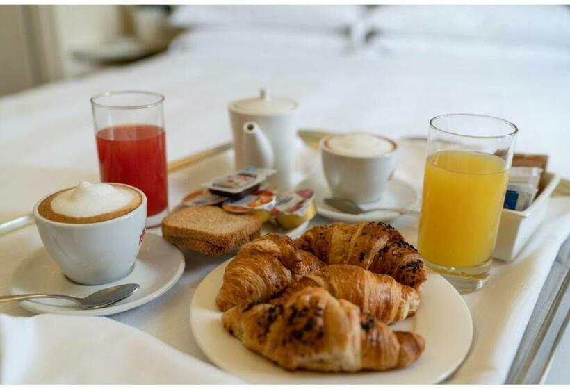 سوییت جونیور, Phi Hotel Canalgrande