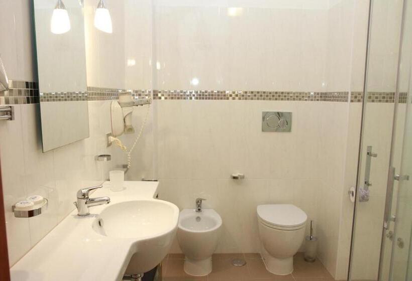 Номер Стандарт Трехместный, Villaggio Turistico La Mantinera
