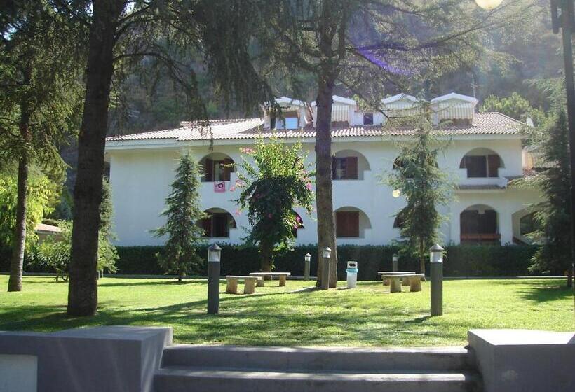 标准三人间, Villaggio Turistico La Mantinera