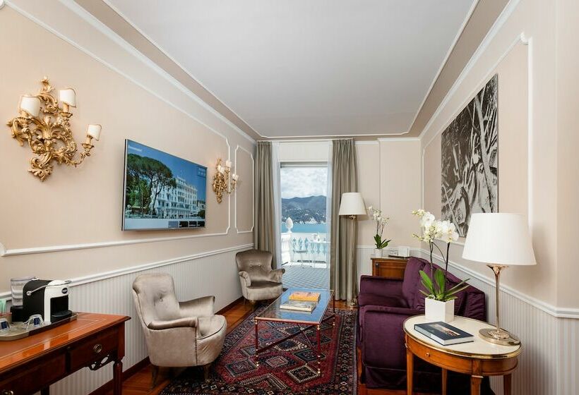 Deluxe Suite Sea View, Grand Hotel Miramare