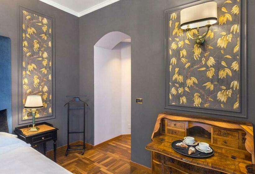 Люкс, Grand Hotel Villa Politi
