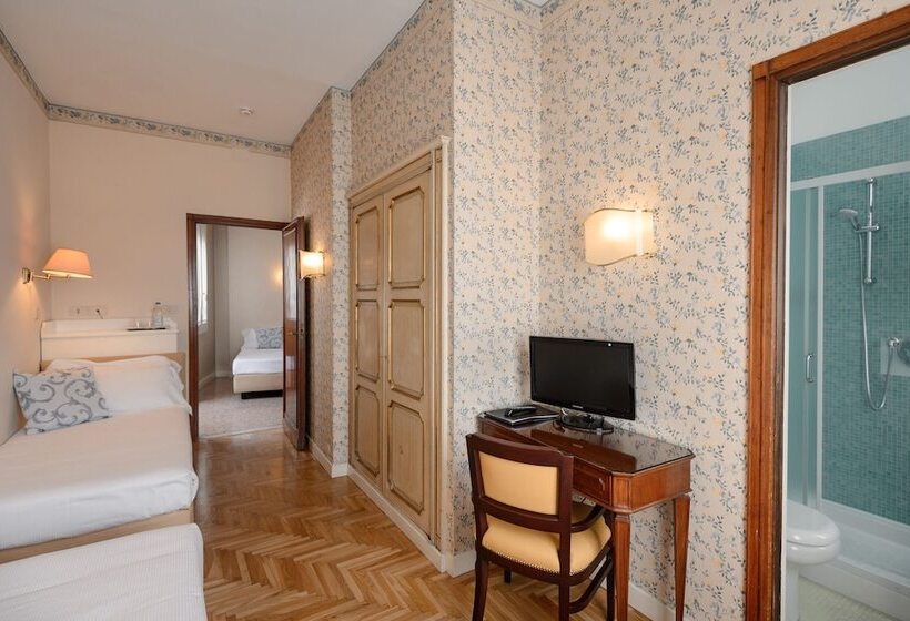 Habitación Triple Estándar, Continental